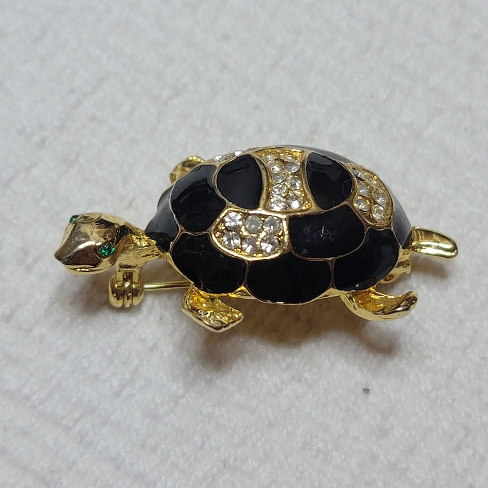 Rhinestone Turtle Brooch